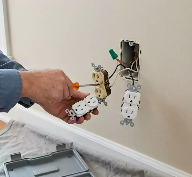 Professional Outlet Replacement: Your Local Swap-Out Team in New Smyrna Beach, FL